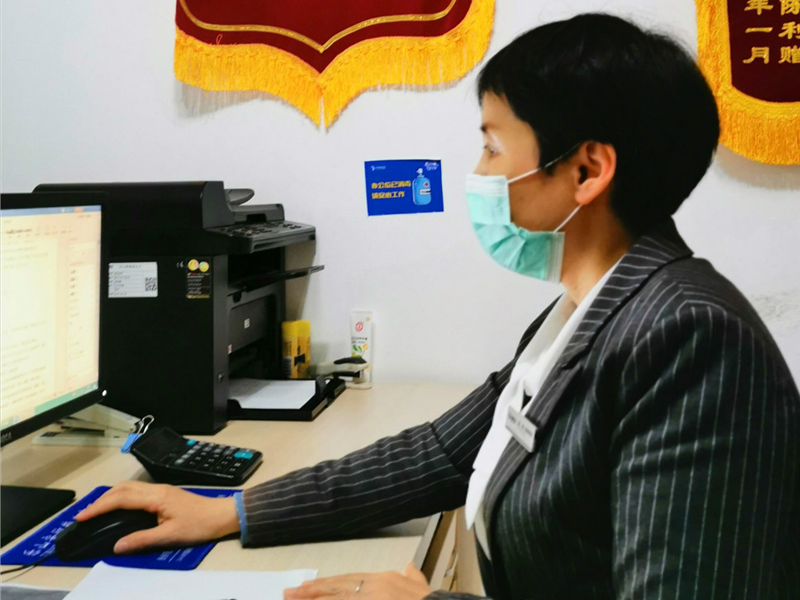 入目无他人，四下皆是你