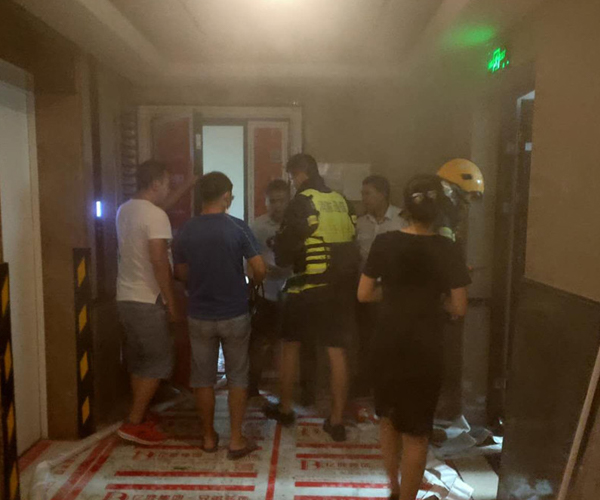 火情紧急，全员出动
